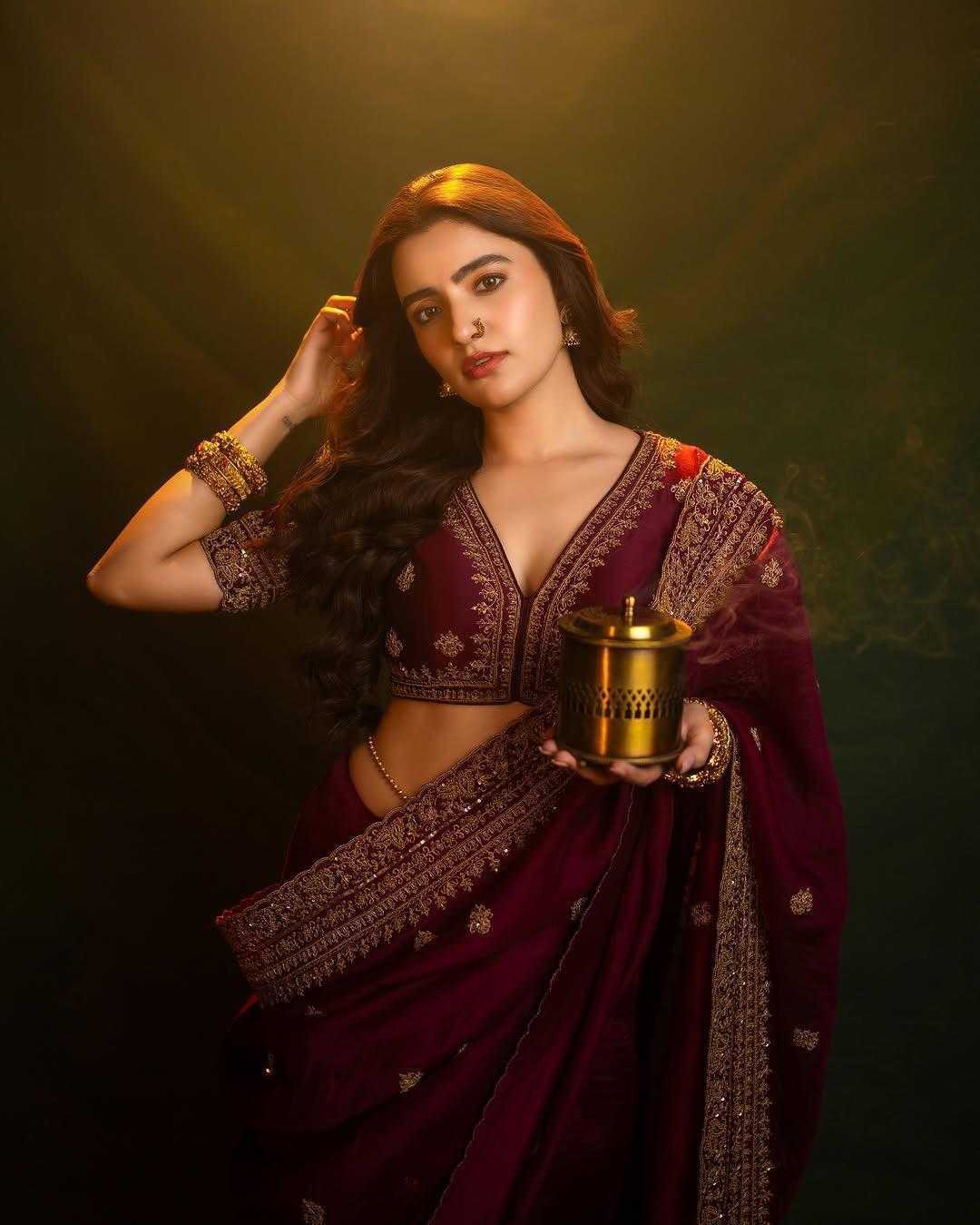 EMBROIDERED SILK SAREES