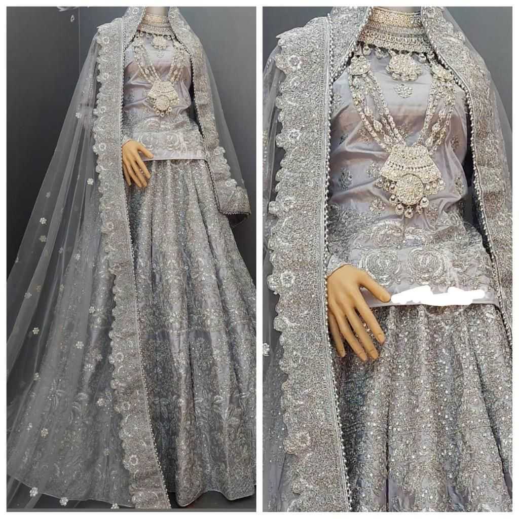 VELVET LEHENGA