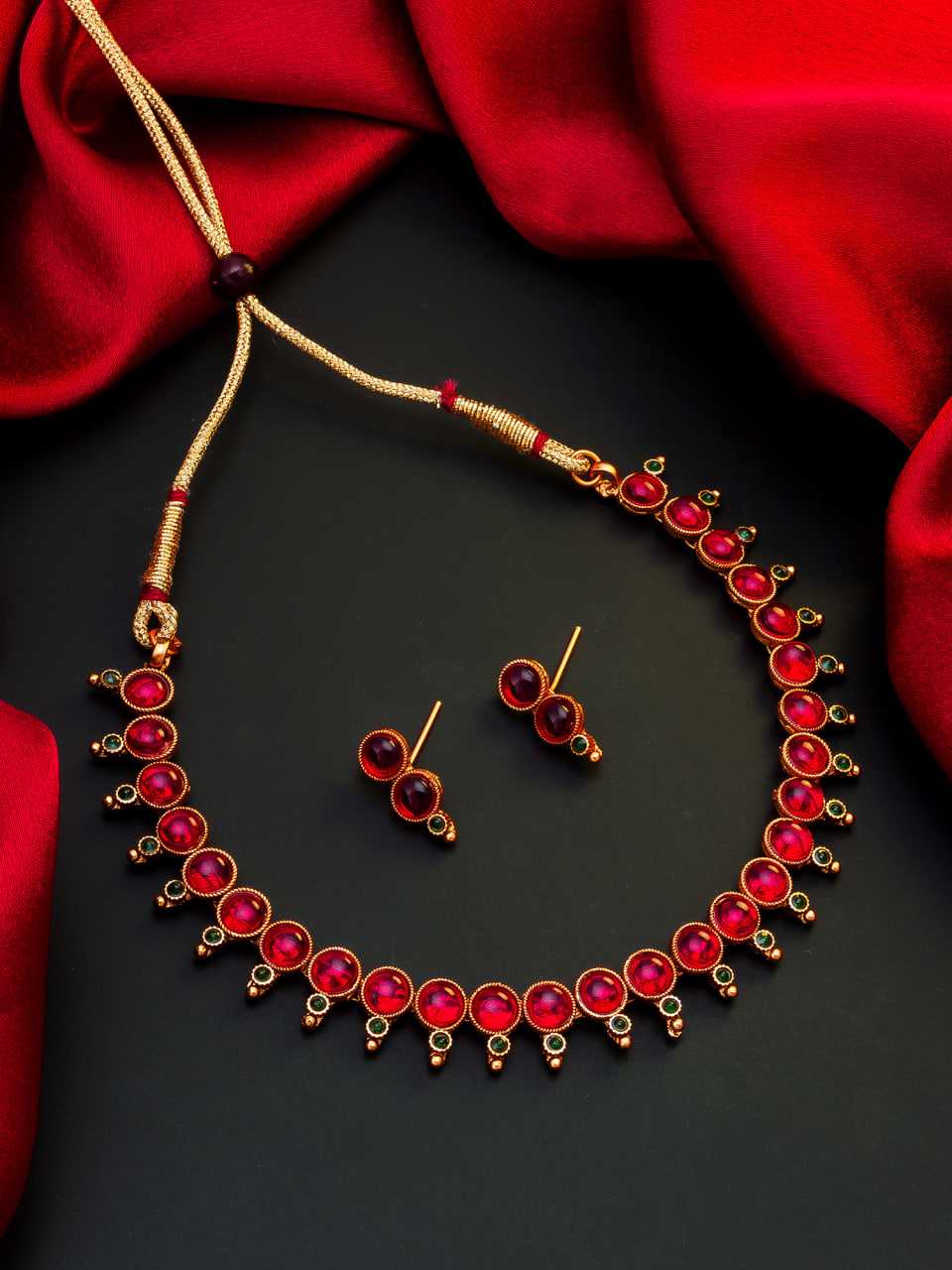  ARTIFICIAL NECKLACES