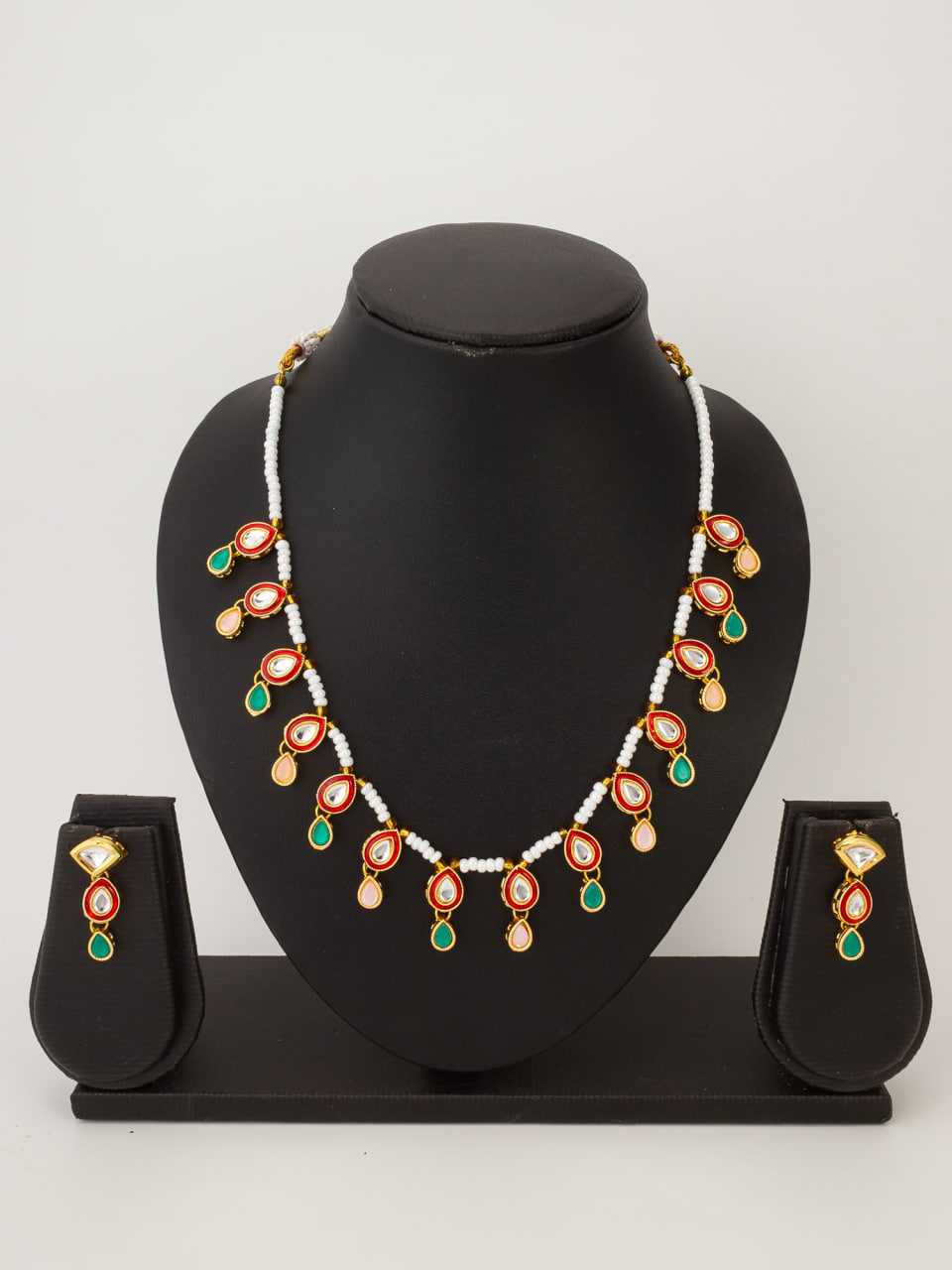 KUNDAN PENDANT SETS