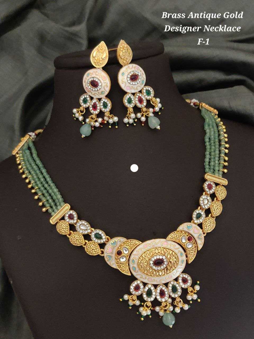 FASHION NECKLACE