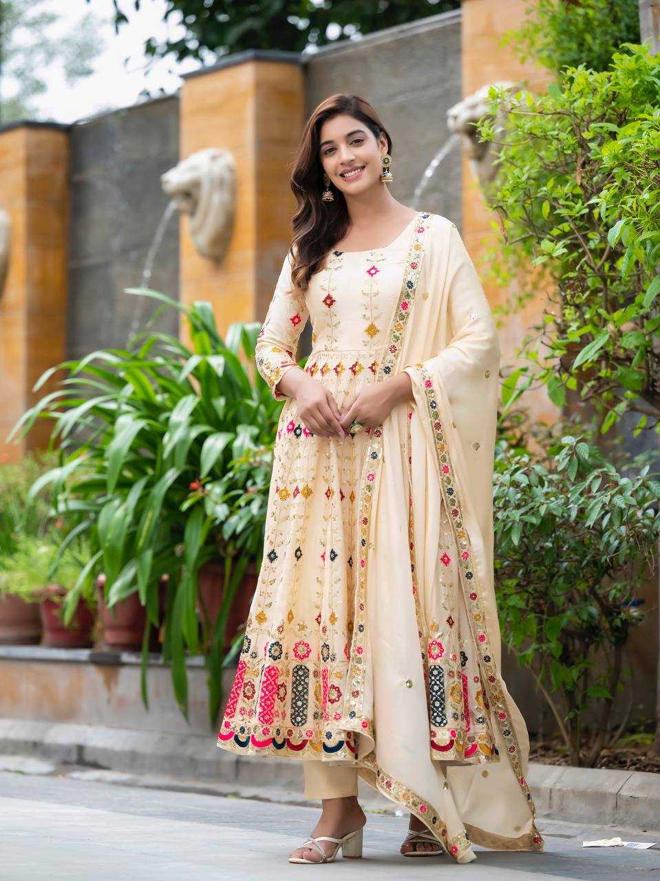 ALIA CUT SUITS