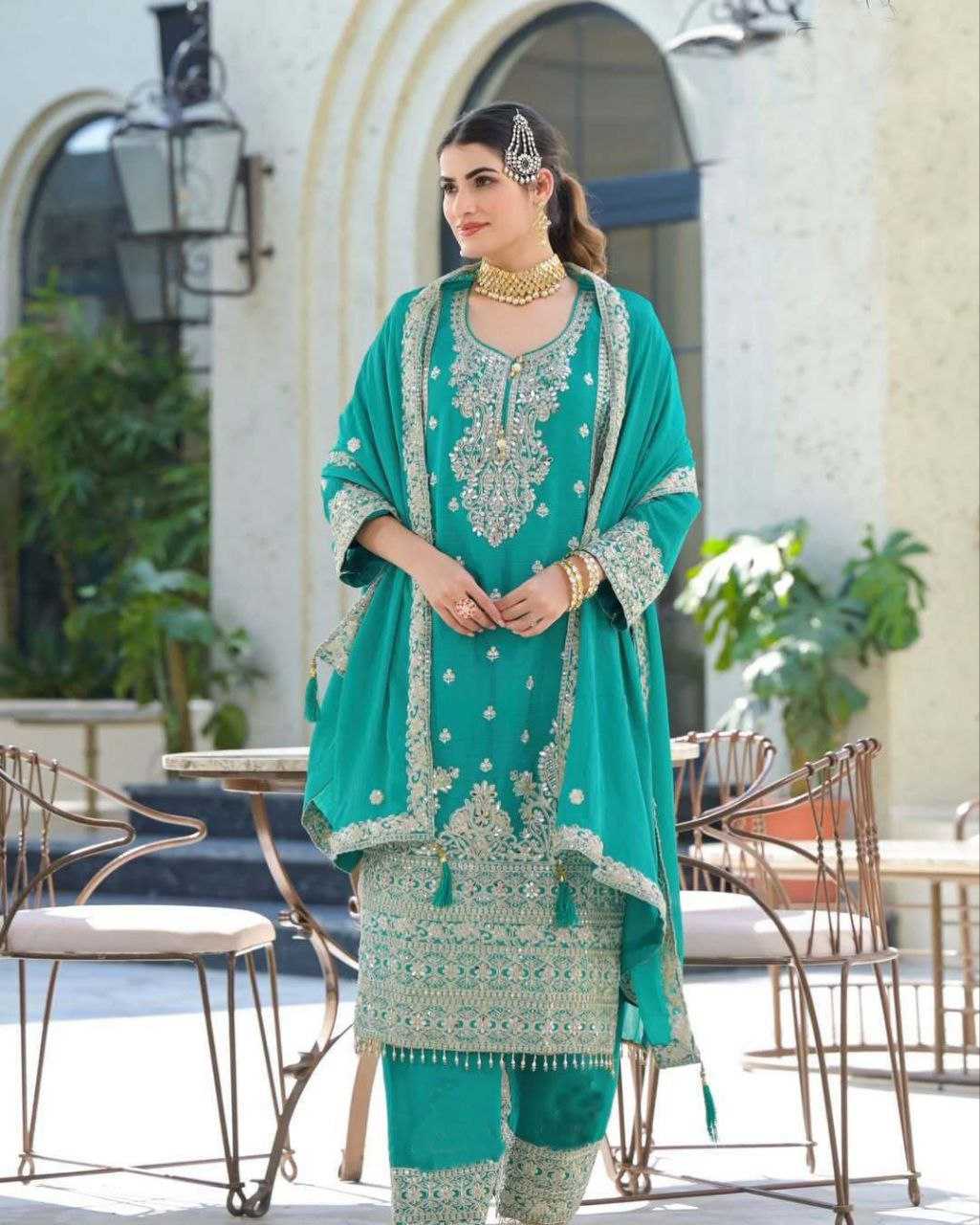 DESIGNER KURTIS