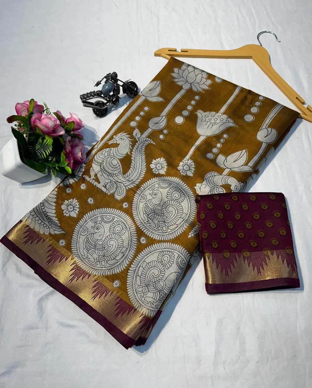 JACQUARD SAREE