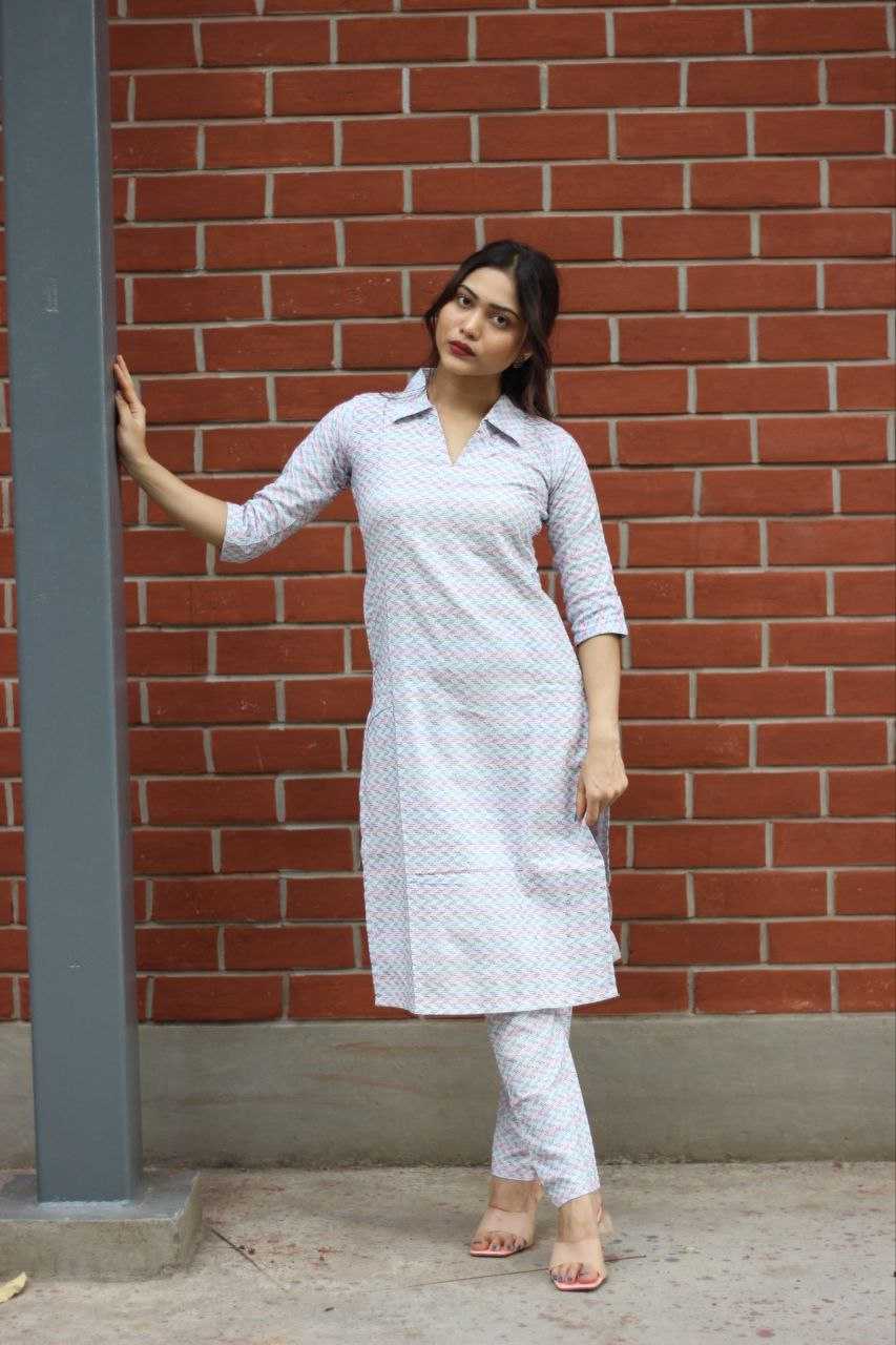 WHITE KURTIS