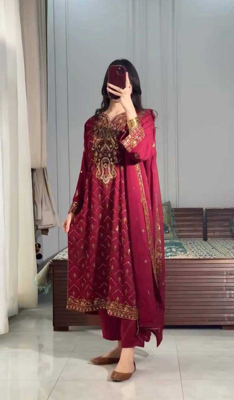 DESIGNER KURTIS