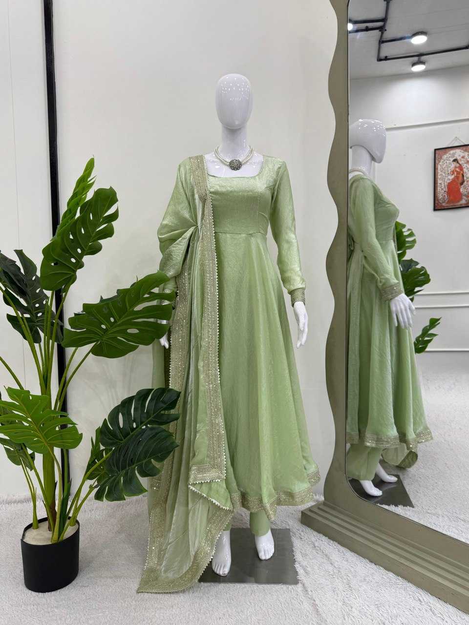 WORK GOWNS