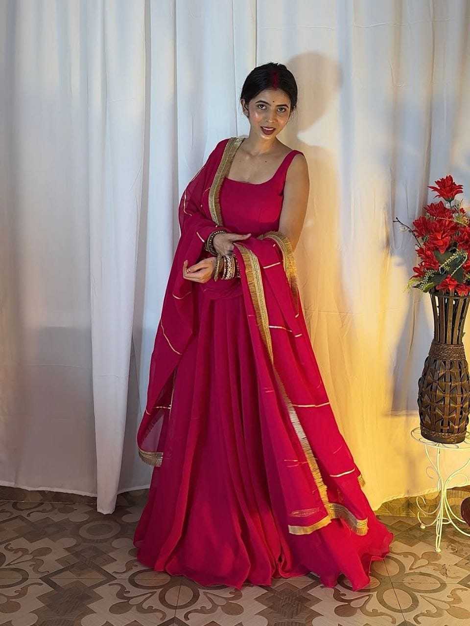 WEDDING GOWN