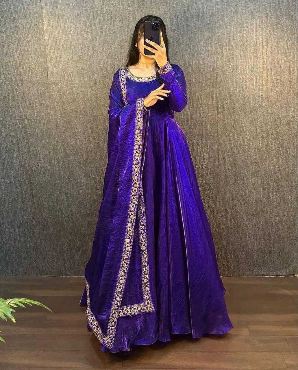 FLOOR-LENGTH KURTIS