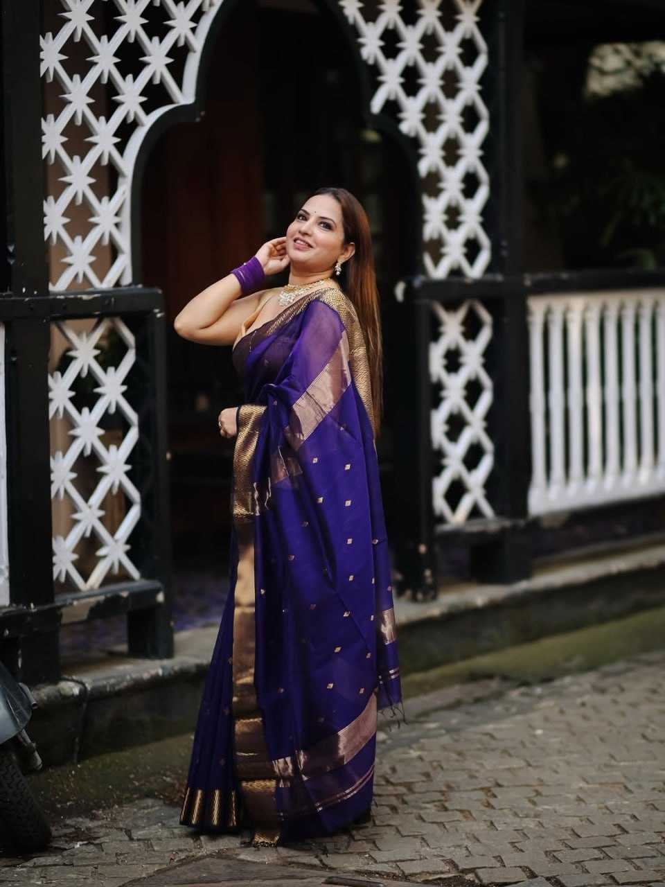  LINEN SILK SAREES