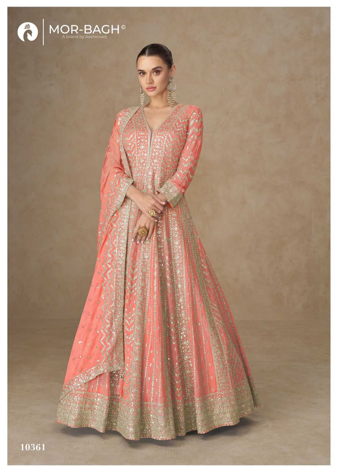 WEDDING GOWN