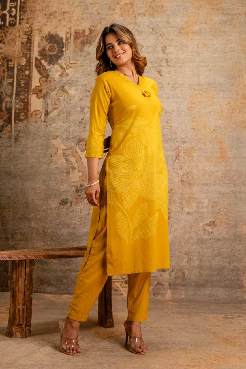 HALDI OUTFITS