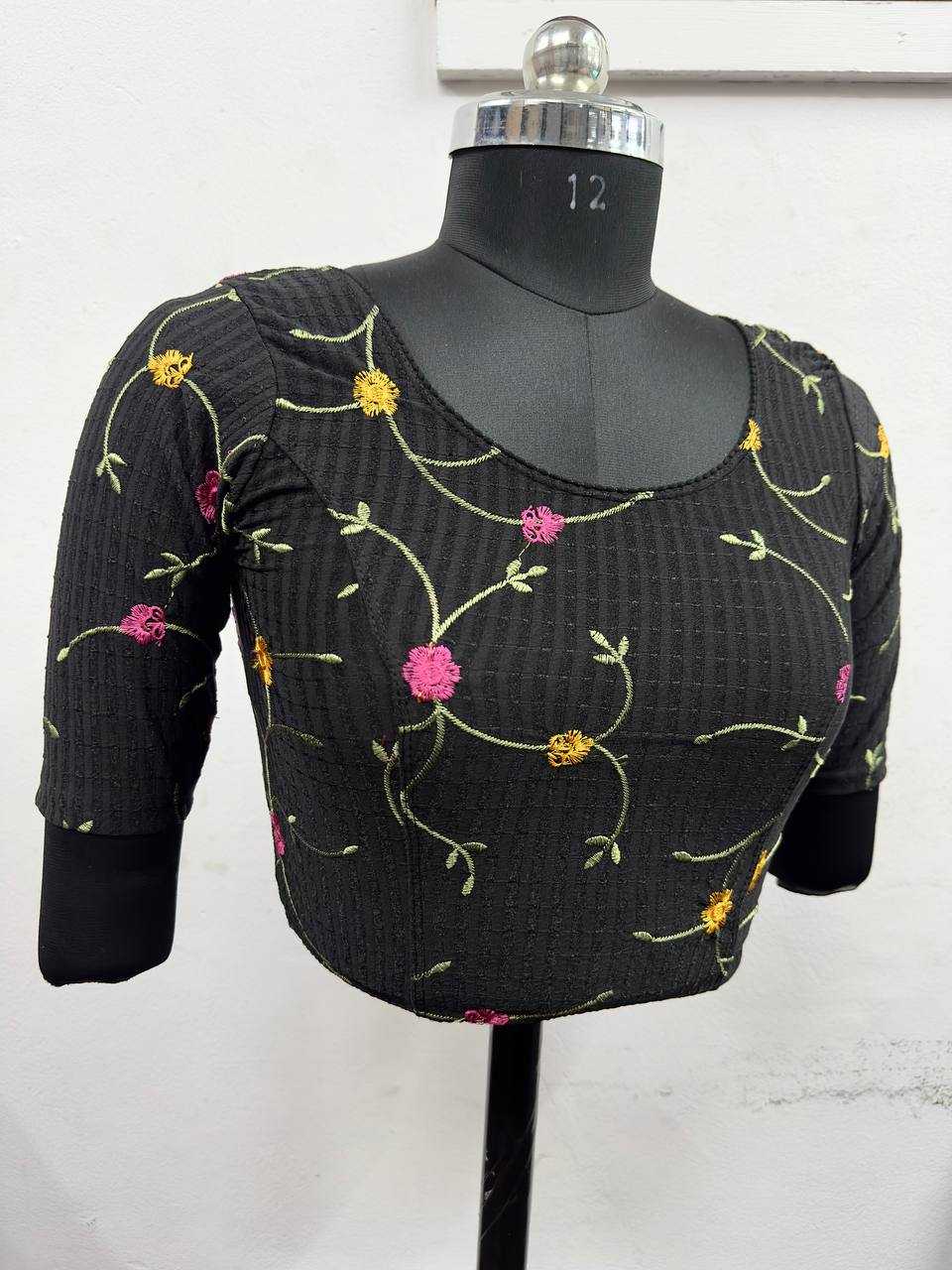 STRETCHABLE BLOUSE