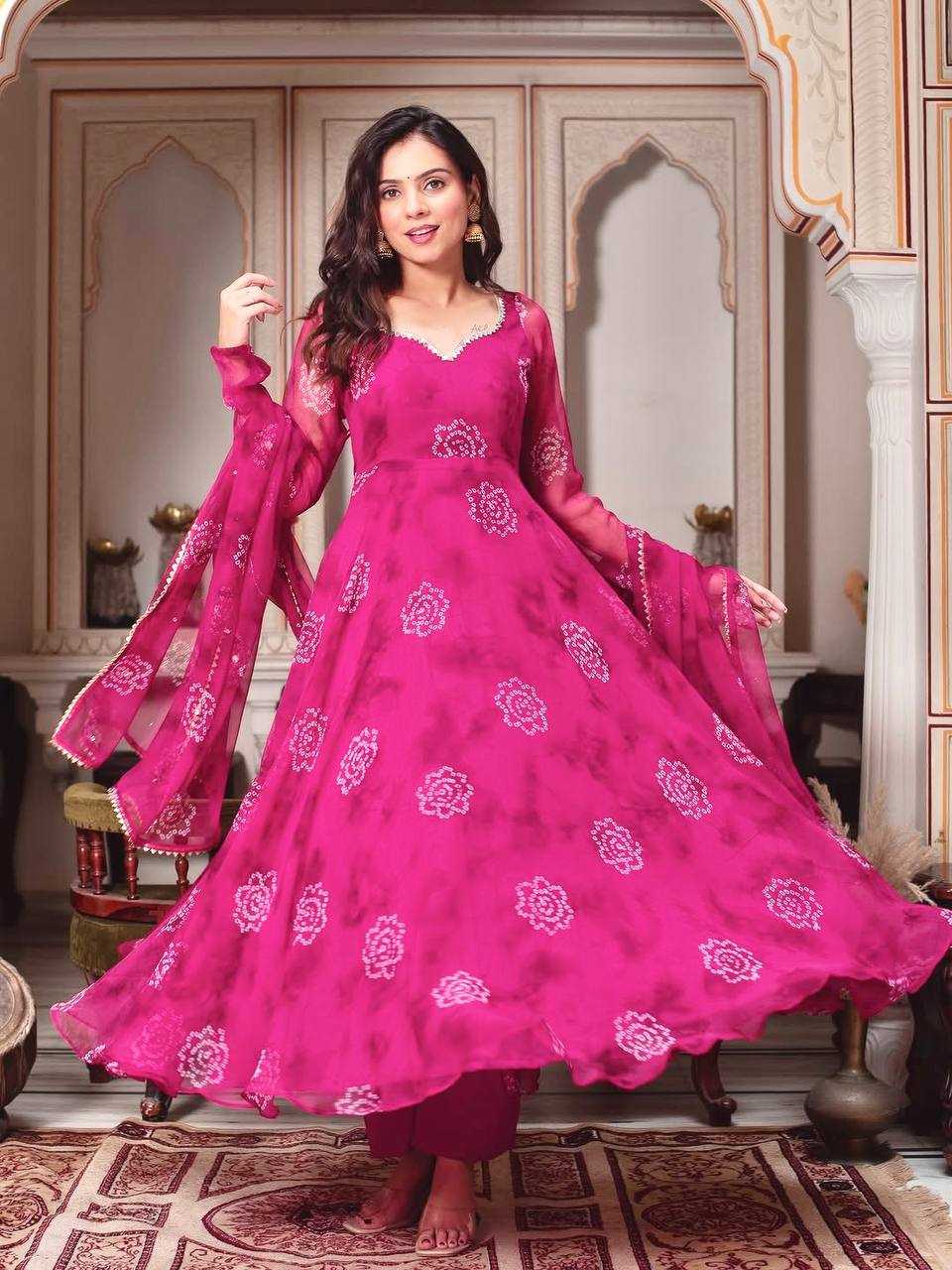 PRINTED GOWNS