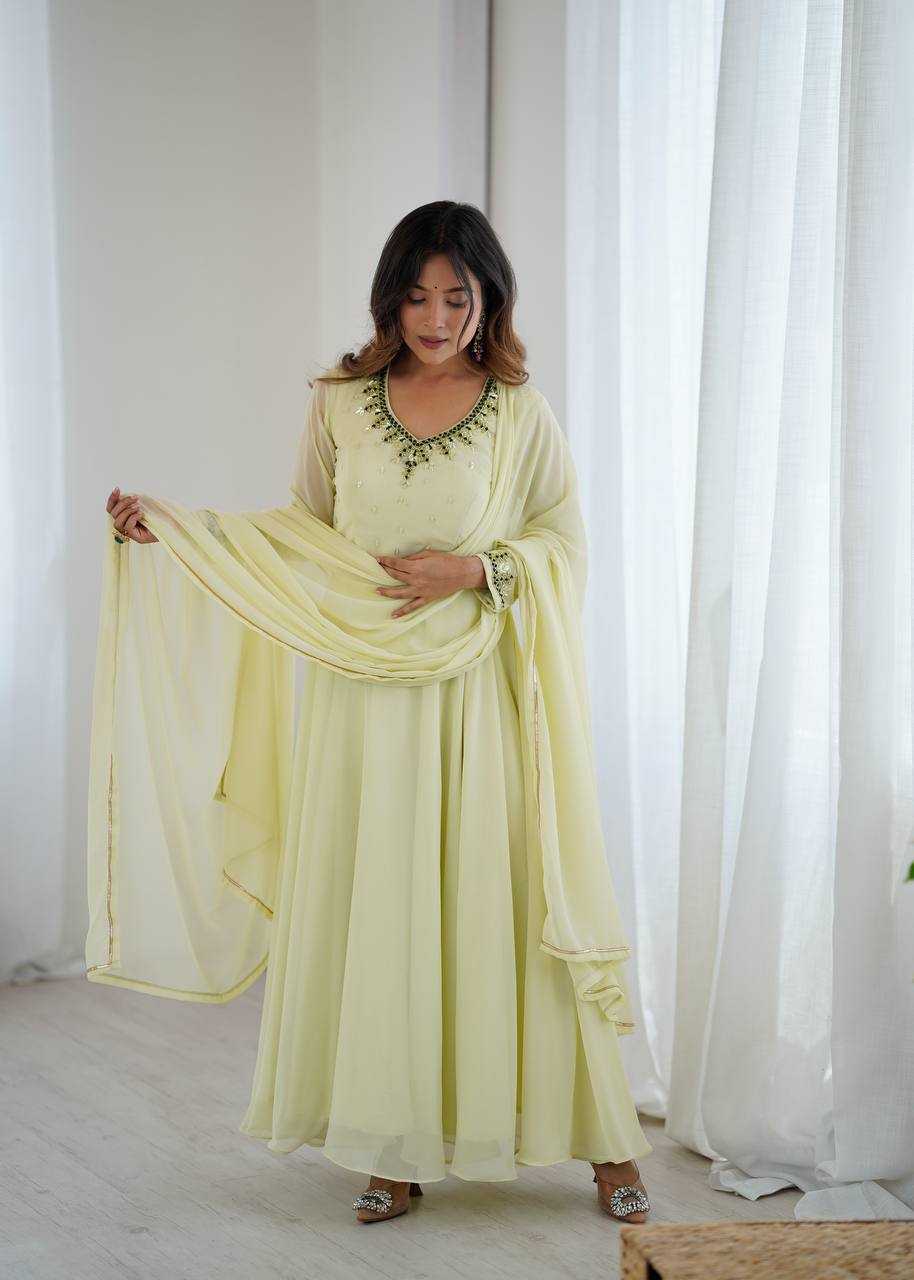 FULL SLEEVE GOWNS