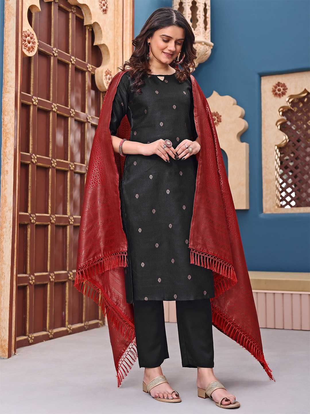 BLACK KURTIS