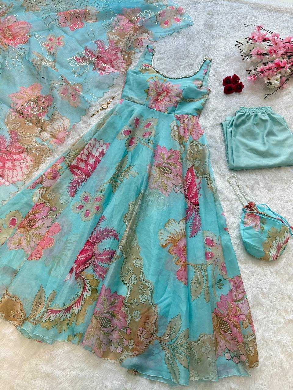 SLEEVELESS GOWNS