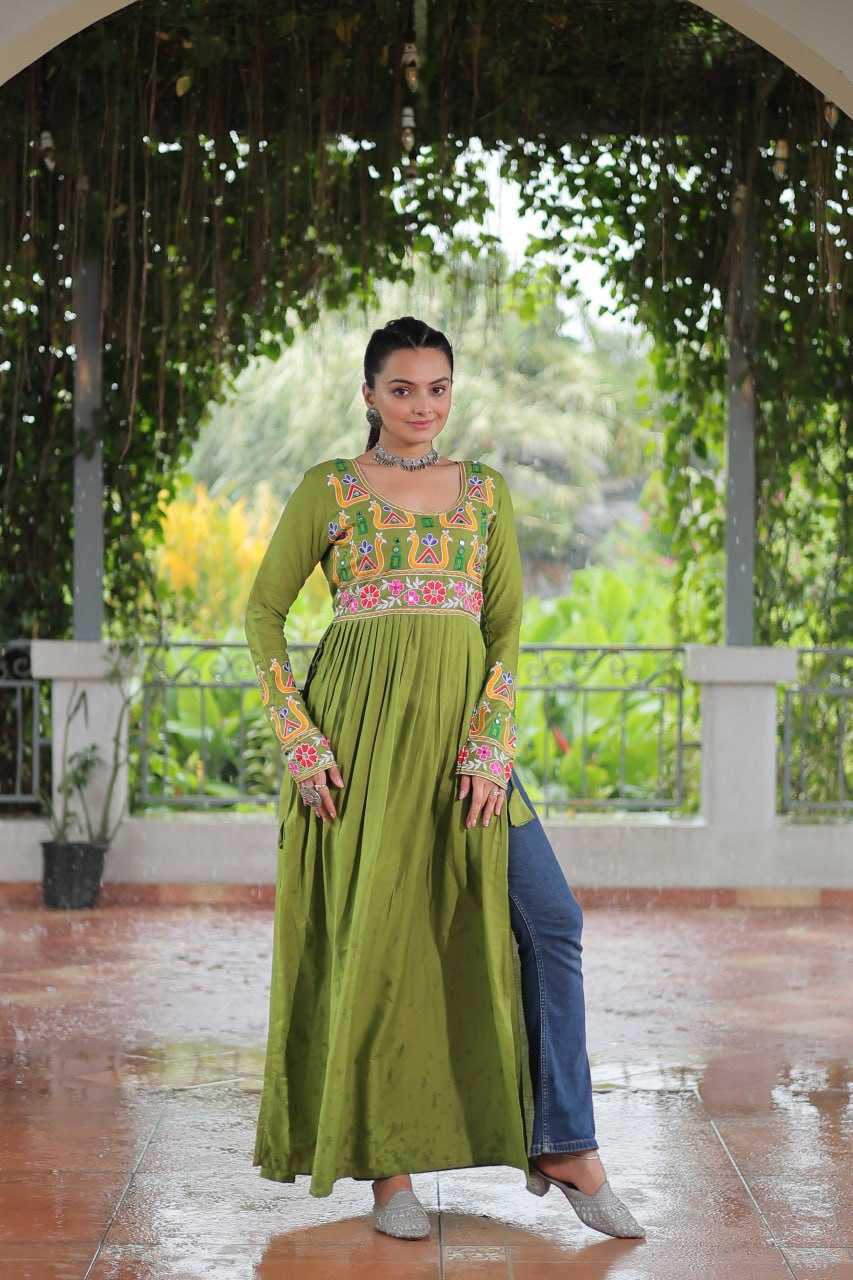 NAVRATRI CHANIYA CHOLI