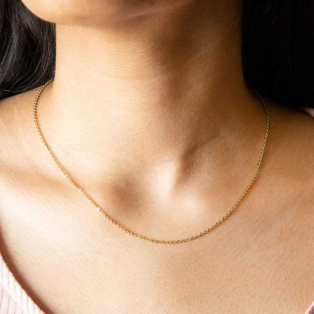 WOMEN CHAIN