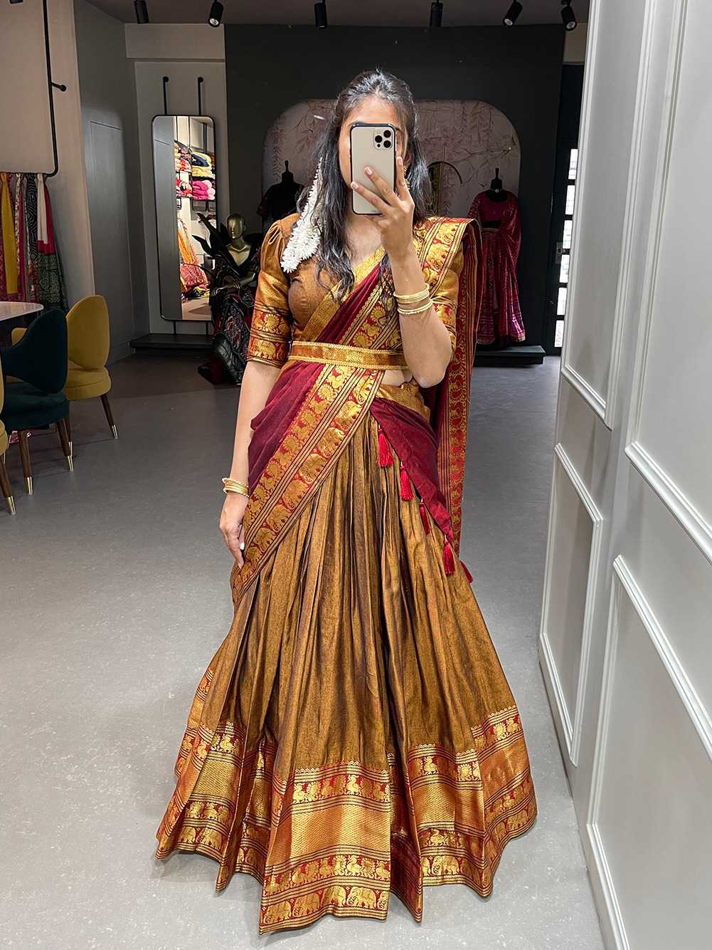 CELEBRITY LEHENGA
