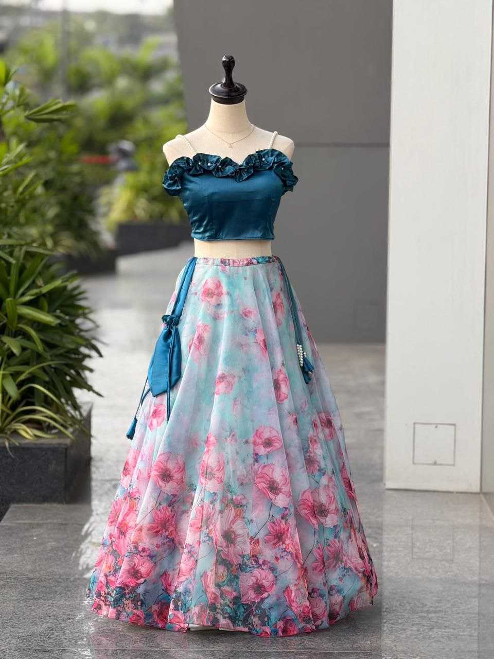 CROP TOP LEHENGA