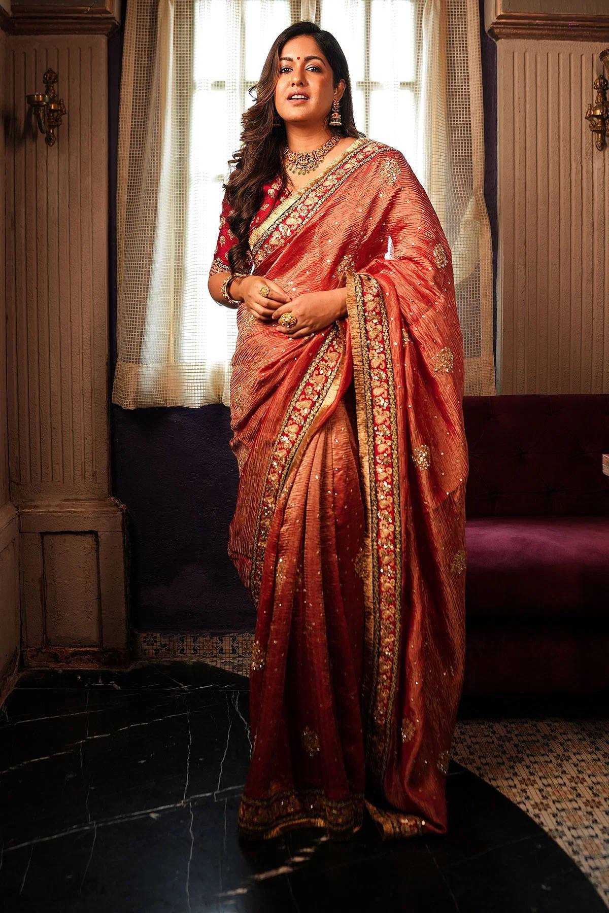 LACE BORDER SAREES