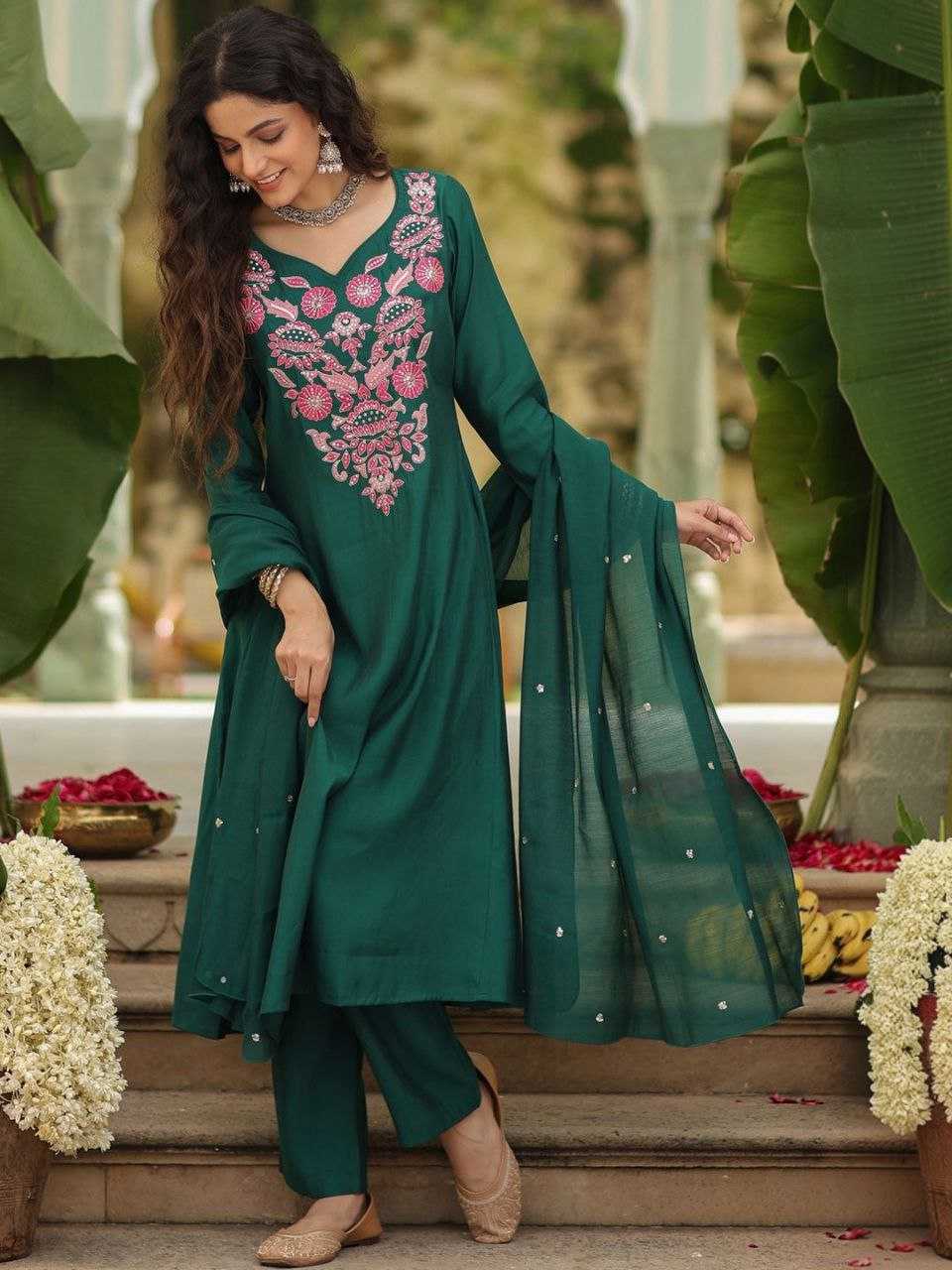 GREEN KURTIS