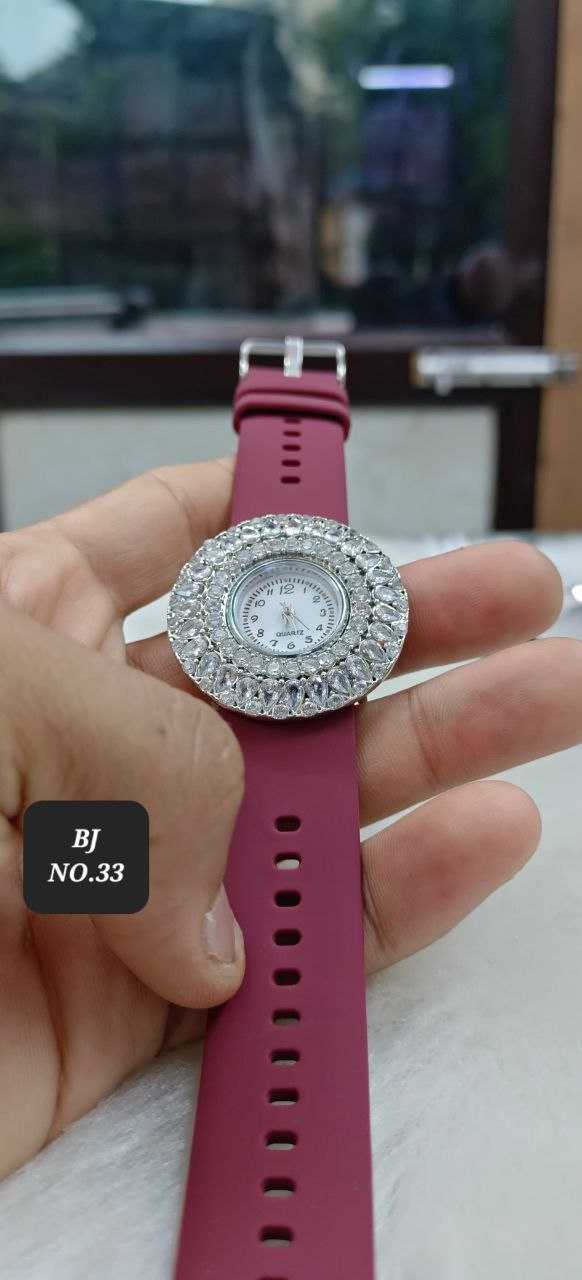 YNF V1 WOMEN JEWELLERY WHOLESALE FANCY DESIGNER WATCHES MANUFACTURER