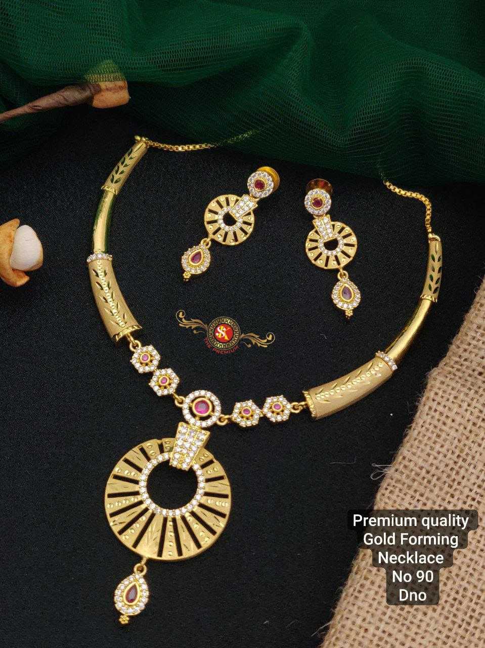 YNF BRASS GOLDEN12 WOMENS JEWELLREY WHOLESALE GOLDEN NECKLACE SET MANUFACTURER