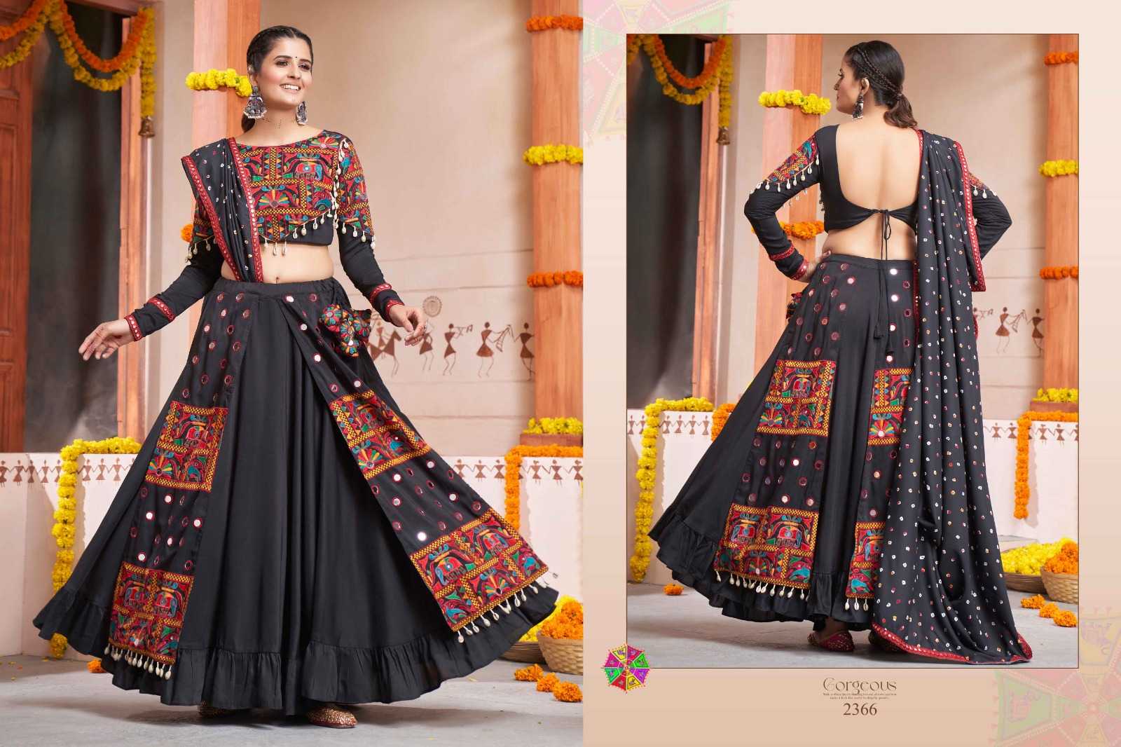 YNF MUSLIN COTTON RLH 2366 LEHENGAS WHOLESALE TRADITIONAL NAVRATRI CHANIYA CHOLI LEHENGAS EMANUFACTURER