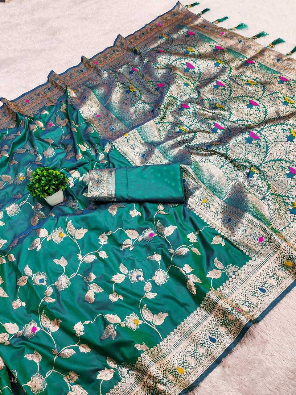 YNF BANARASI SOFT SILK RIN150 Banarasi-4 SILK SAREES WHOLESALE BANARASI SOFT SILK TRADITIONAL SOFT SILK SAREES MANUFACTURER