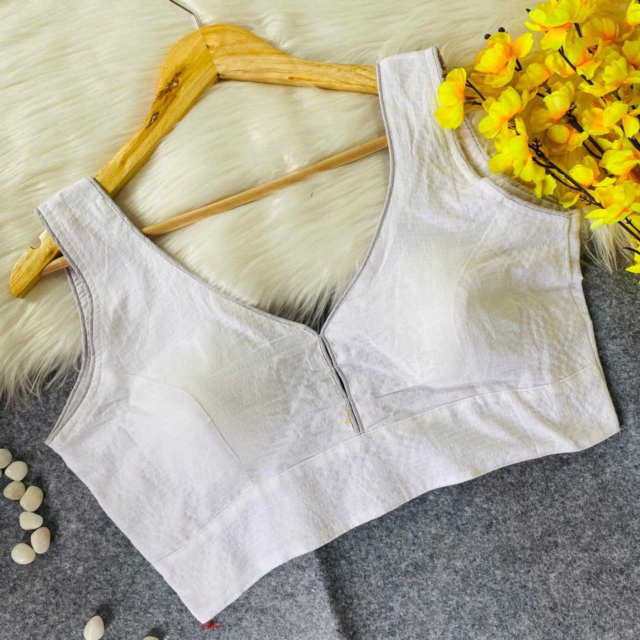 YNF COTTON RIN139 LDB55 READYMADE BLOUSE WHOLESALE V-NECK SLEEVELESS PARTY WEAR FASHION BLOUSE MANUFACTURER