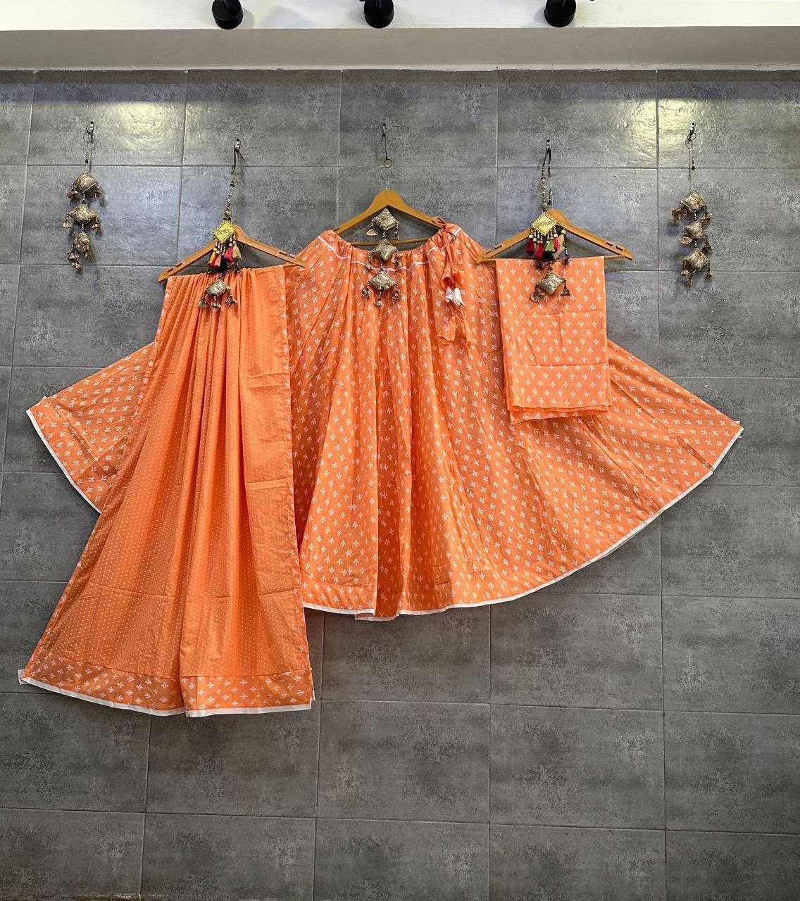 YNF COTTON CAMBRIC KESH179 AHB68 LEHENGAS WHOLESALE PRINTED CHANIYA CHOLI SIMPLE LEHENGAS MANUFACTURER