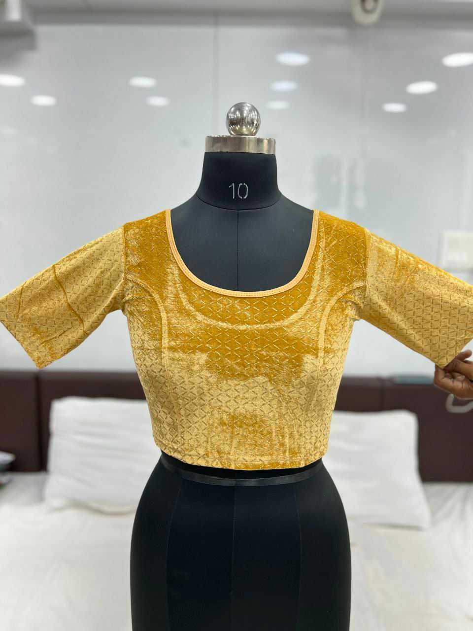 YNF VELVET KESH231 SHAKTI  READYMADE BLOUSE WHOLESALE STRETCHABLE BLOUSE VELVET BLOUSE MANUFACTURER