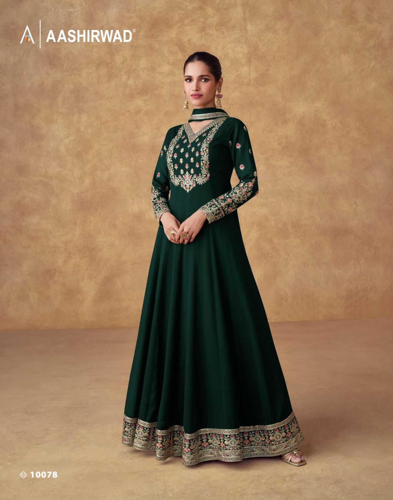 YNF CHINON AASHIRWAD KESH235 SWARA CLOTHING BRANDS WHOLESALE GOWN MANUFACTURER