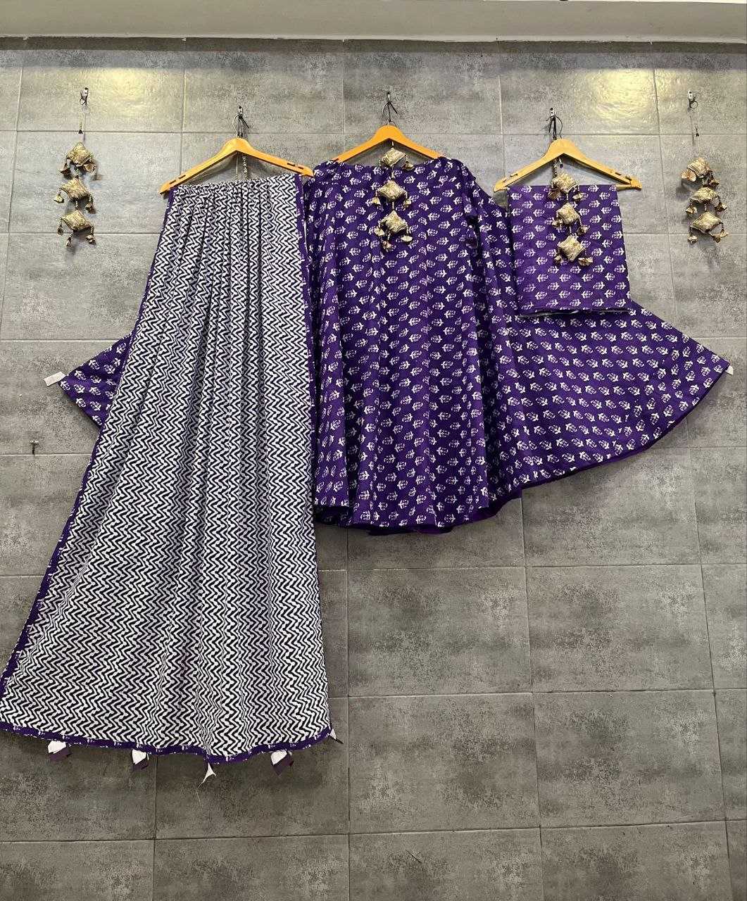 YNF COTTON KESH179 AHB119 LEHENGAS WHOLESALE TRADITIONAL PRINTED CHANIYTA CHOLI LEHENGAS MANUFACTURER