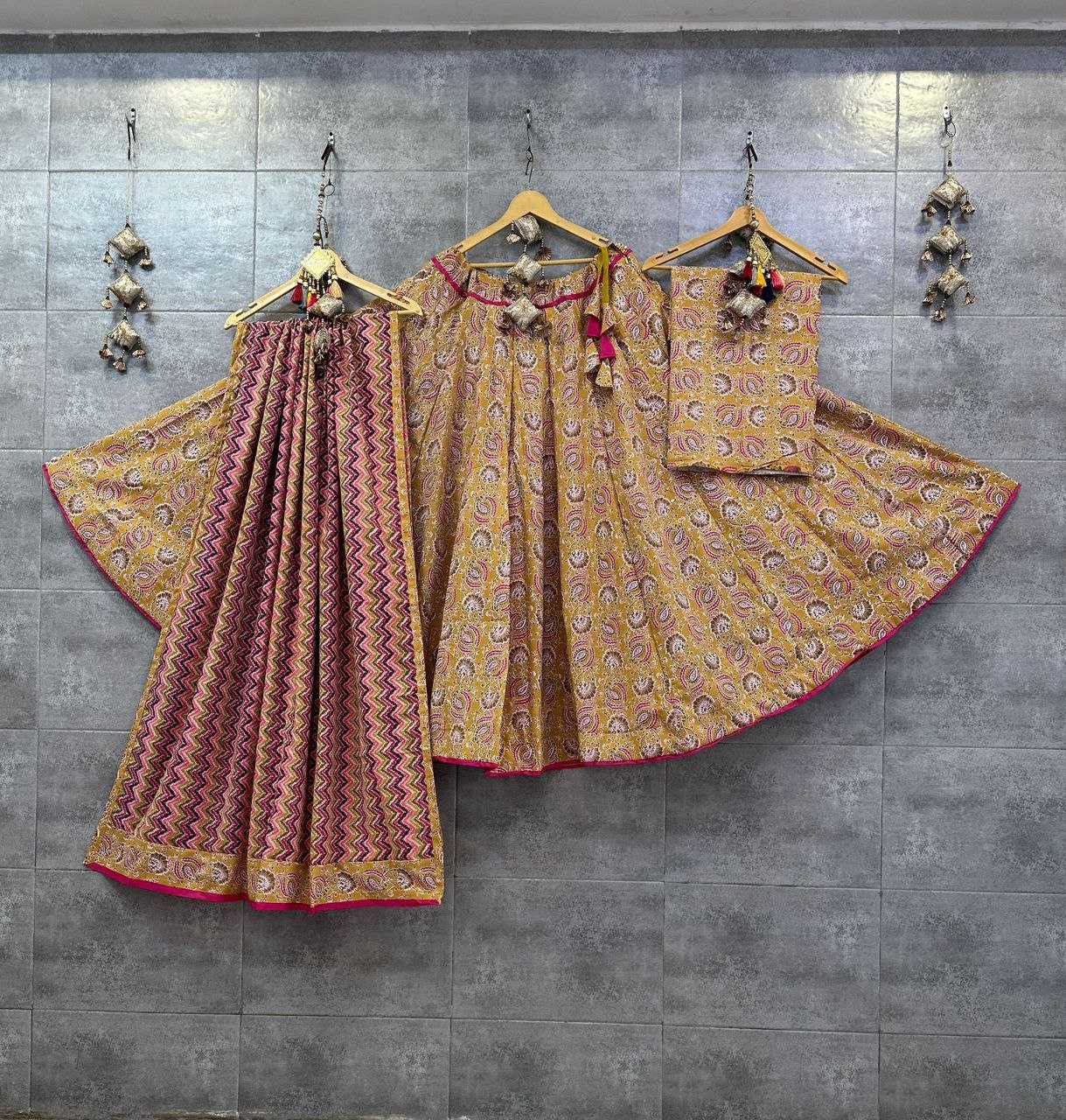 YNF COTTON KESH179 AHB119 LEHENGAS WHOLESALE TRADITIONAL PRINTED CHANIYTA CHOLI LEHENGAS MANUFACTURER