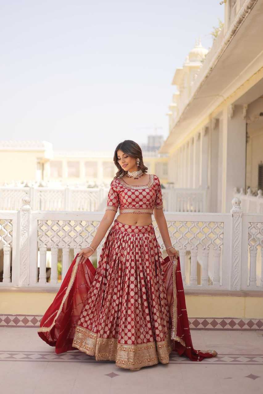 YNF VISCOSE KESH234 DSF015 LEHENGAS WHOLESALE RED TRADITIONAL WEDDING LEHENGAS MANUFACTURER