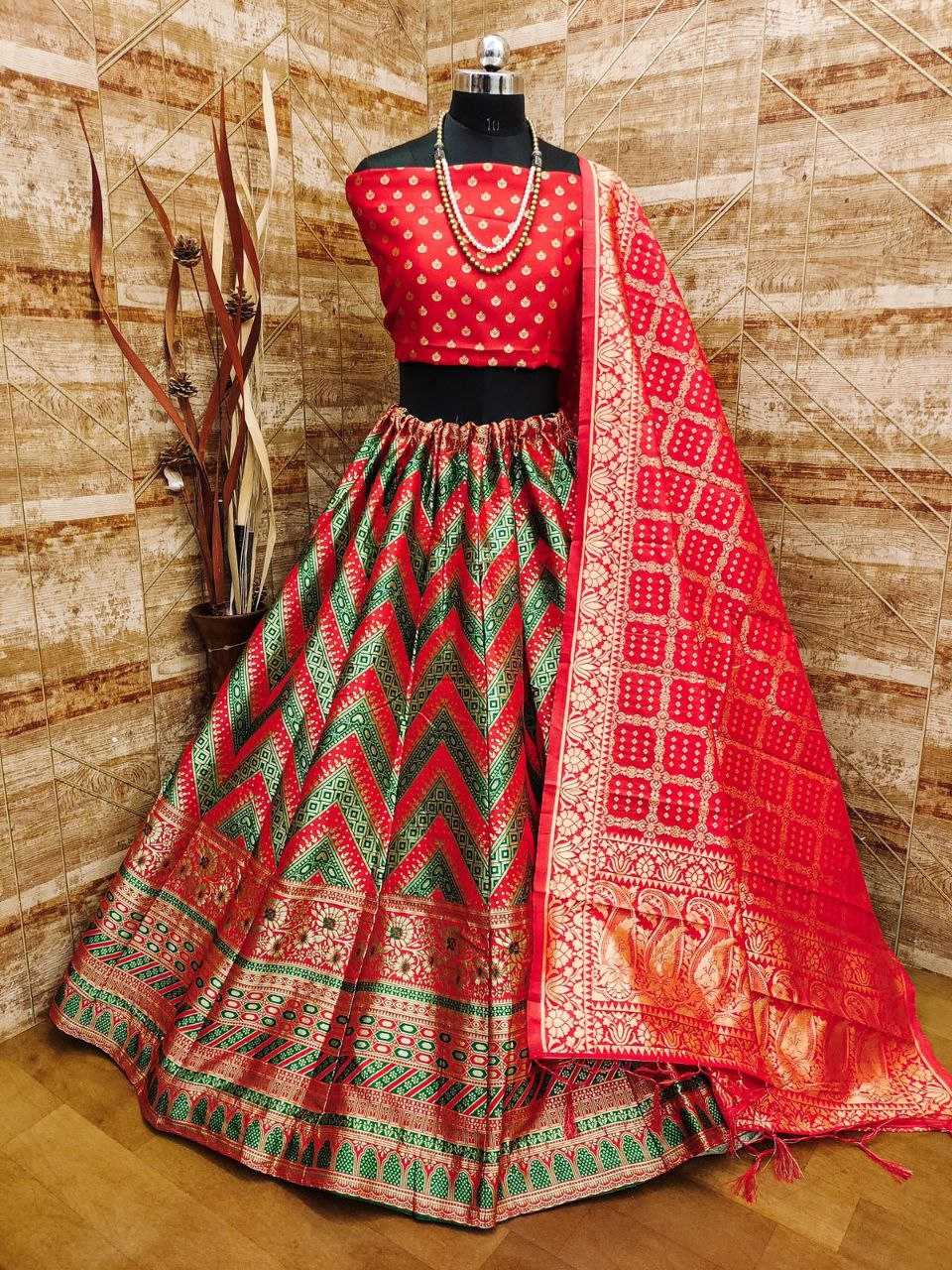 YNF BROCADE KESH383 02 LEHENGA WHOLESALE DESIGNER BRIDAL SILK LEHENGAS MANUAFCTURER 