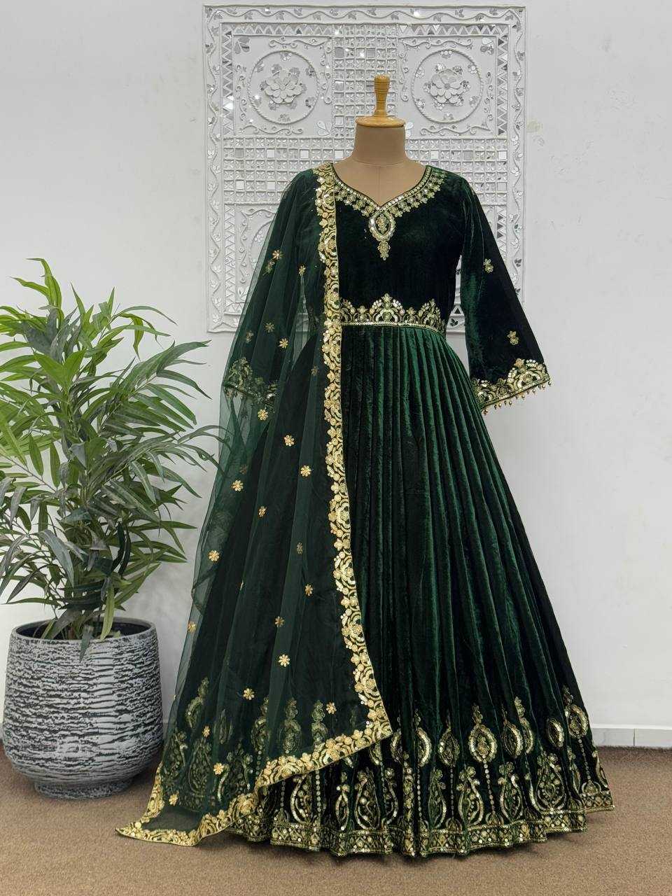 YNF PURE VISCOSE KESH157 1683 GOWNS WHOLESALE EMBROIDERY SEQUINS VELVET GOWNS MANUFACTURER