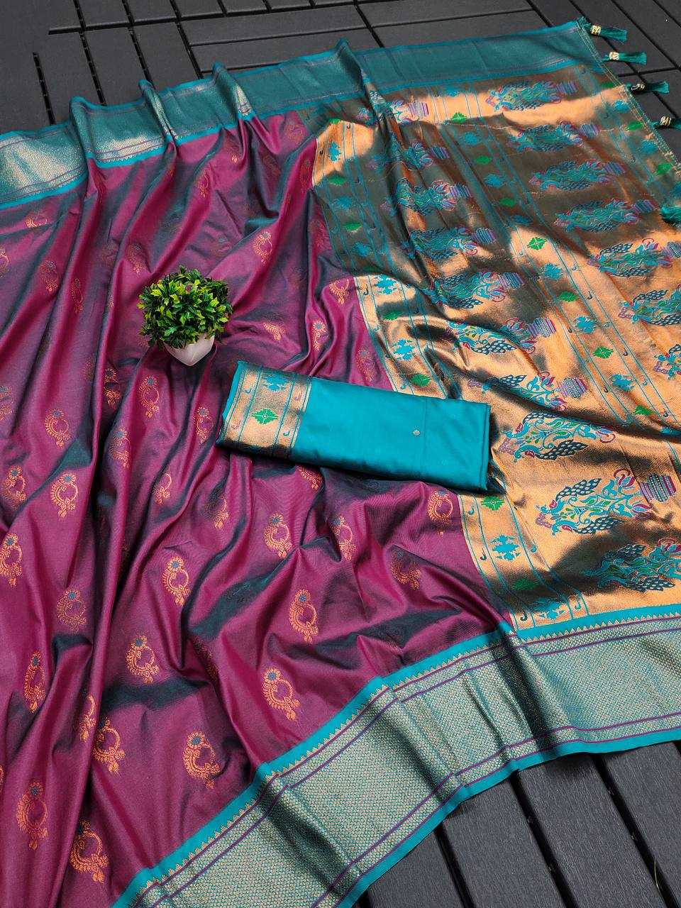 Ynf Paithani Silk RIN150 Nath Paithani -2 Silk Sarees Wholesale Paithani Sarees Heavy Silk Sarees Zari Border Silk Sarees Manufacturer