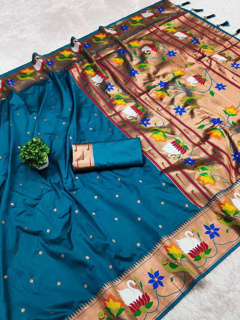 Ynf Paithani Silk RIN150 Rajhans Pethani Silk Sarees Wholesale Paithani Sarees Heavy Silk Sarees Soft Silk Sarees Manufacturer