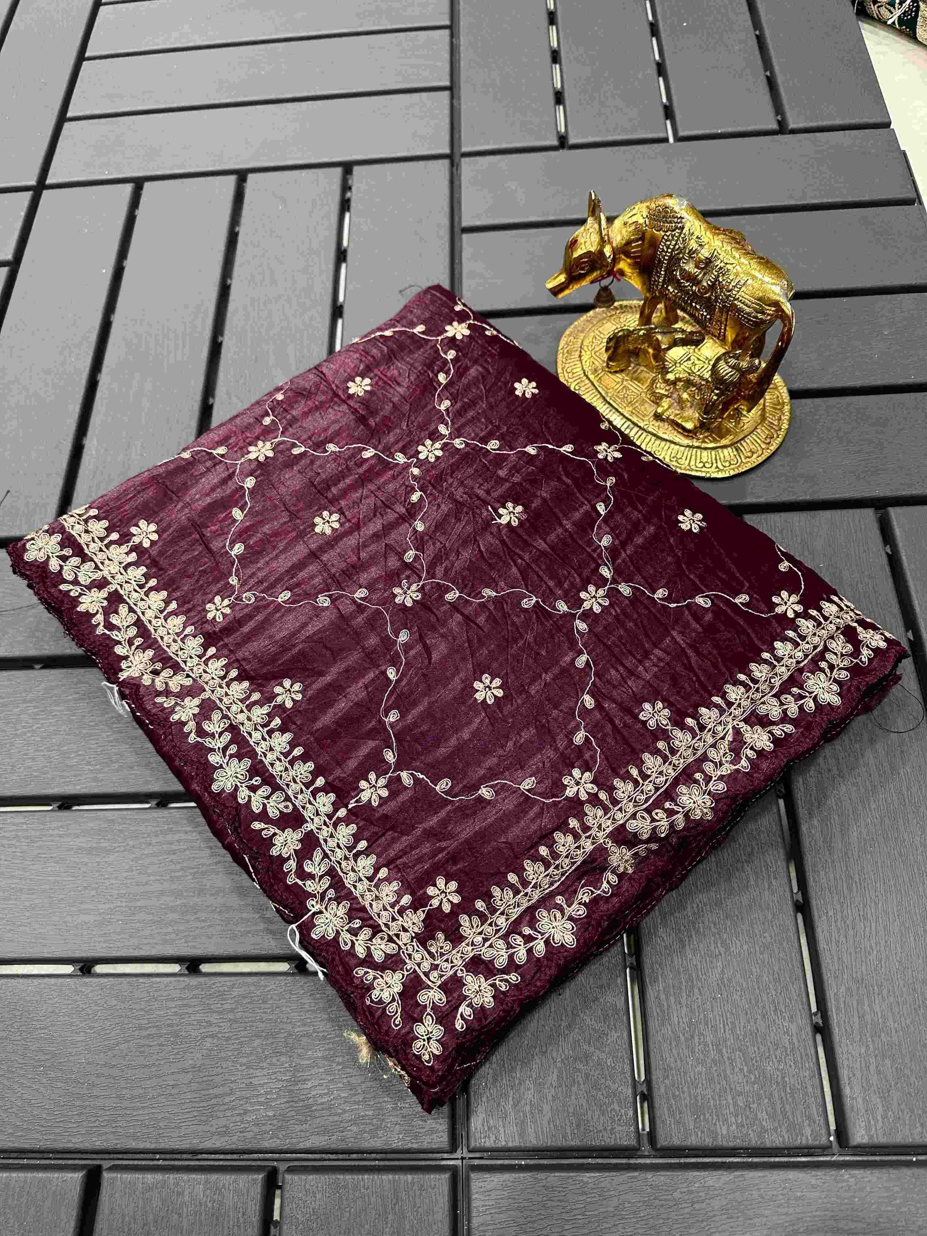 Ynf Soft Gold Crush RIN142 BOSS Silk Sarees Wedding Collections Festive Collections Wholesale Soft Silk Sarees Designer Silk Sarees Lightweight Silk Sarees Manufacturer