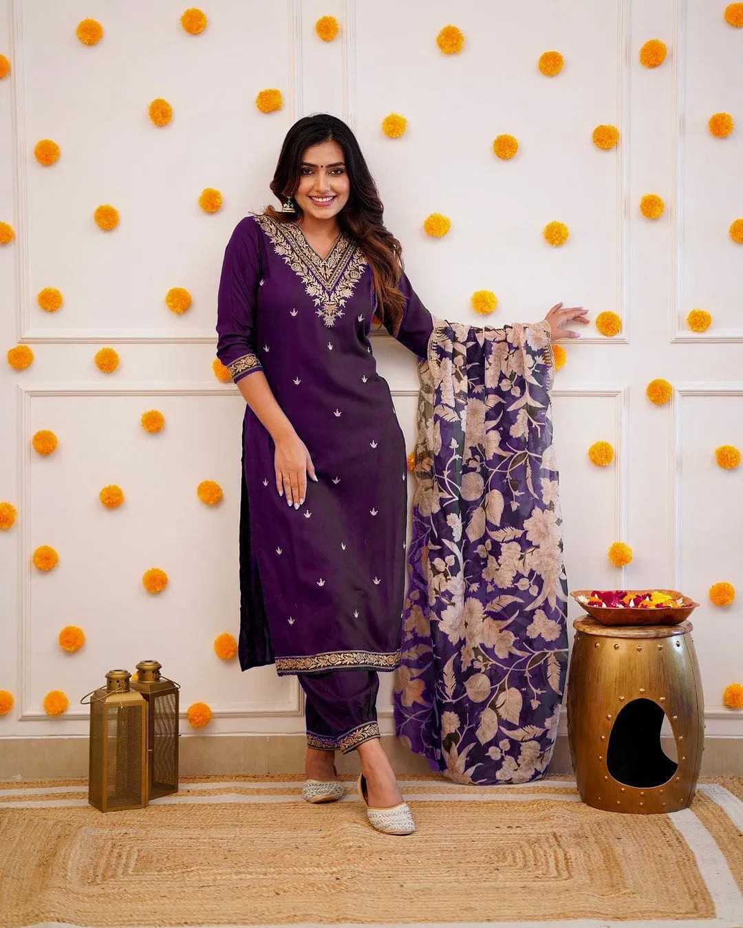 Ynf Viscose RIN222 SI-248 Kurti Wholesale Designer Kurtis Rayon Kurtis Embroidered Kurtis Manufacturer