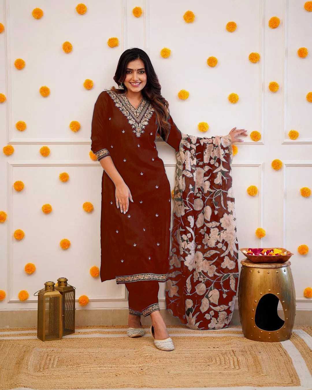 Ynf Viscose RIN222 SI-248 Kurti Wholesale Designer Kurtis Rayon Kurtis Embroidered Kurtis Manufacturer