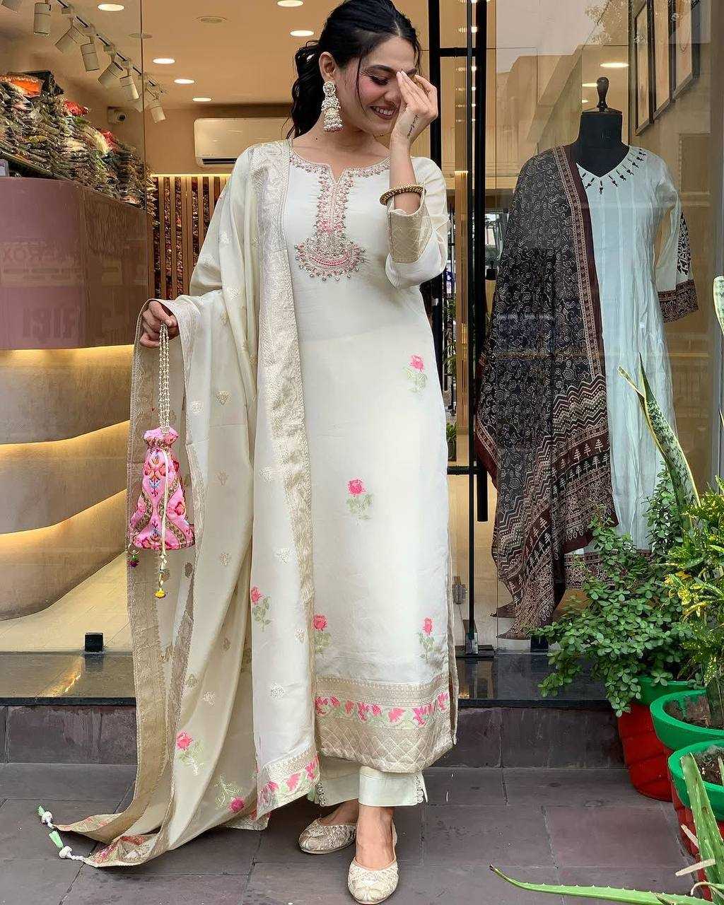 Ynf Jacquard KESH501 KEERTI Kurti Wholesale Casual Kurtis Designer Kurtis Embroidered Kurtis Manufacturer