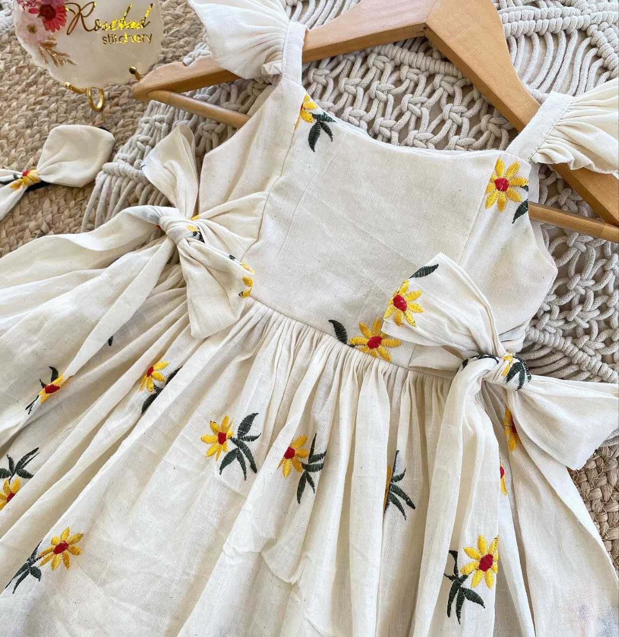 YNF COTTON BAB WHITE KIDS WEAR WHOLESALE KIDS FROCKS MANUFACTURER