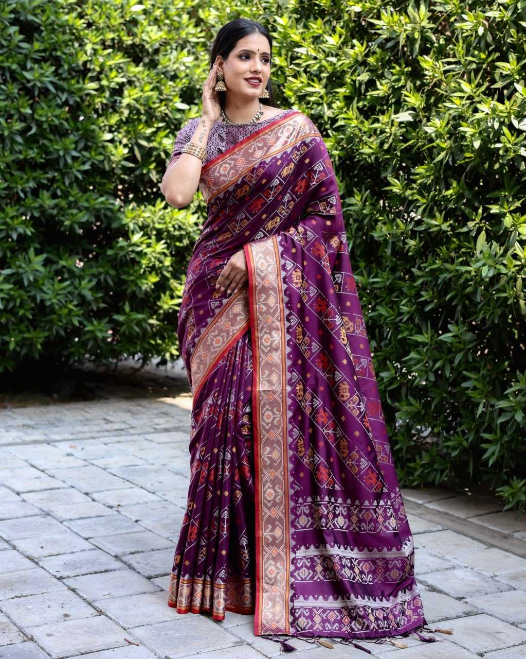 YNF HANDLOOM SILK MTC GUNWATI SILK SAREES WHOLESALE HANDLOOM PATOLA IKAT SAREES MANUFACTURER