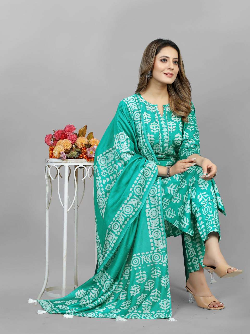 YNF COTTON SRRT BATIK SUITS & DRESSES WHOLESALE PRINTED COTTON LADIES SILK SUITS MANUFACTURER