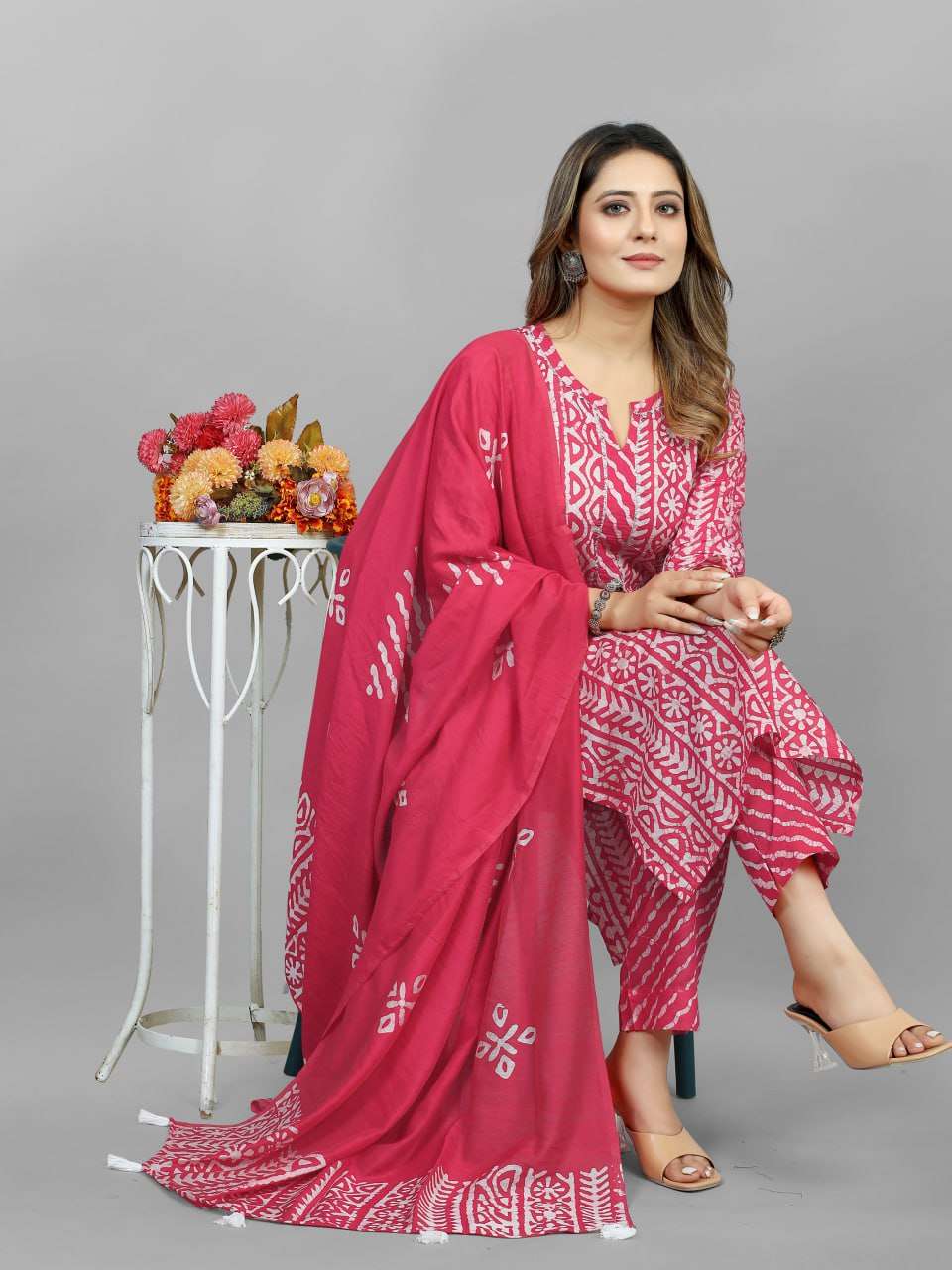 YNF COTTON SRRT BATIK SUITS & DRESSES WHOLESALE PRINTED COTTON LADIES SILK SUITS MANUFACTURER